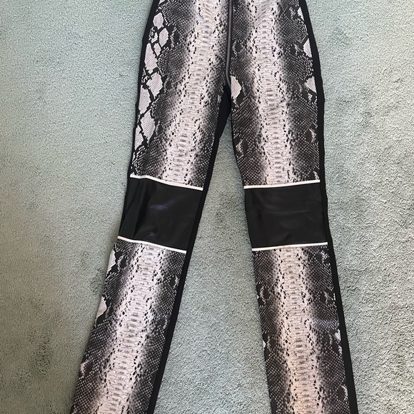 I AM GIA Hendrix Pant - Picture 3 of 6